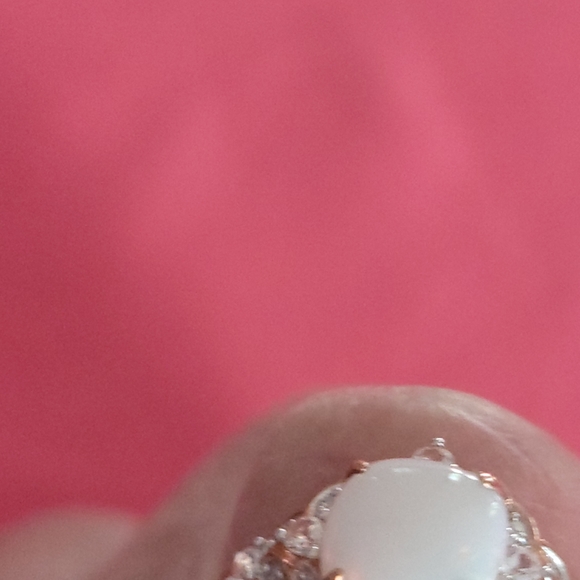 14kt white gold w diamond opal ring - Picture 3 of 10